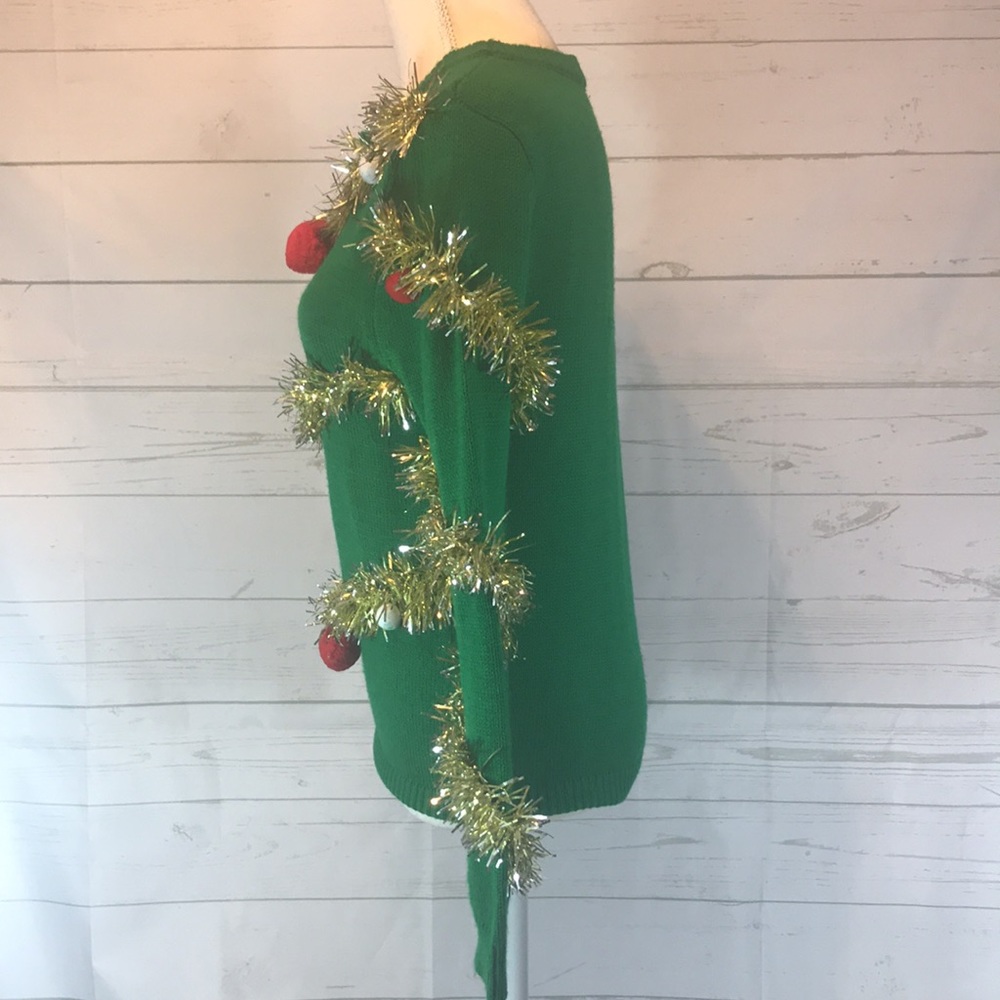 Christmas Sweater - Picture 3 of 7